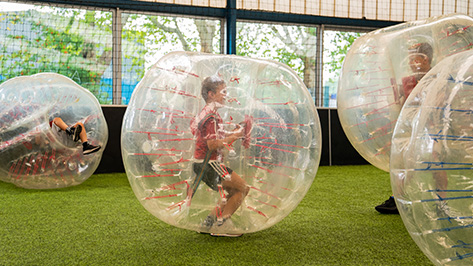 Geburtstagsfeier 14 Alma Park Geburtstagsfeier Kindergeburtstag Bubbleball
